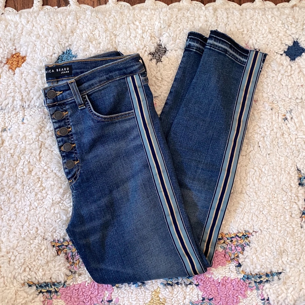 NWOT Veronica Beard Debbie 10” Skinny